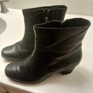 Womans Boots